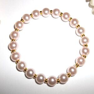 Bracelet Light Pink Pearl and Gold Stretch 7 3/4" Fashion Accessory Jewelry D216